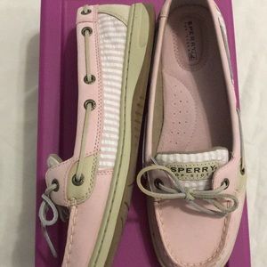 Sperry Top-Siders size 9